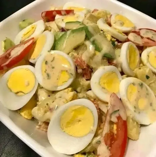 Recette de salade de pommes de terre aux œufs